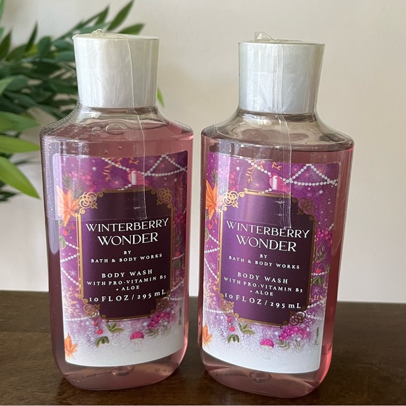 Two New Winterberry Wonder Bath & Body Works Body Washes 10 Oz Each - Picture 1 of 1